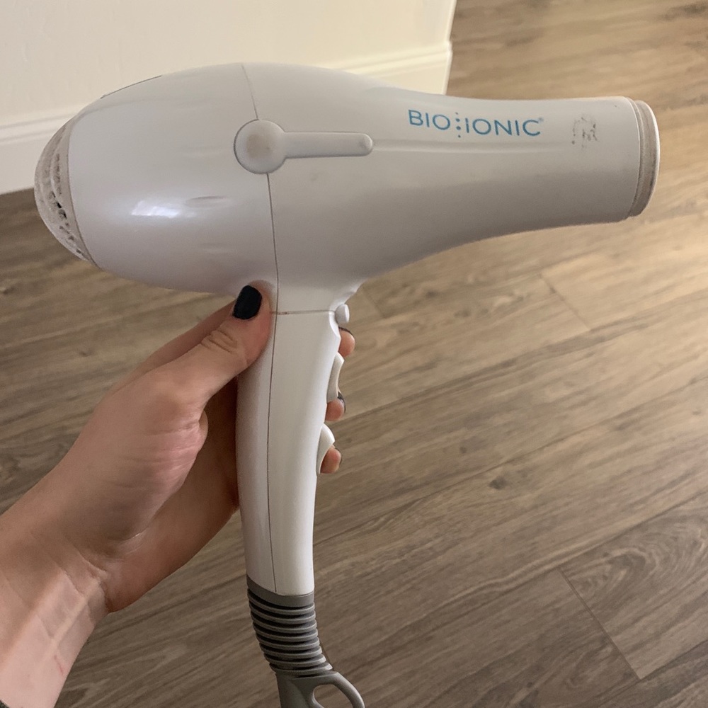 Bio-Ionic Powerlight Blowdryer